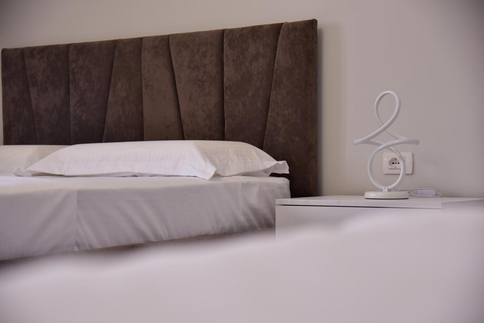 City Center Inn Shkodër Extérieur photo