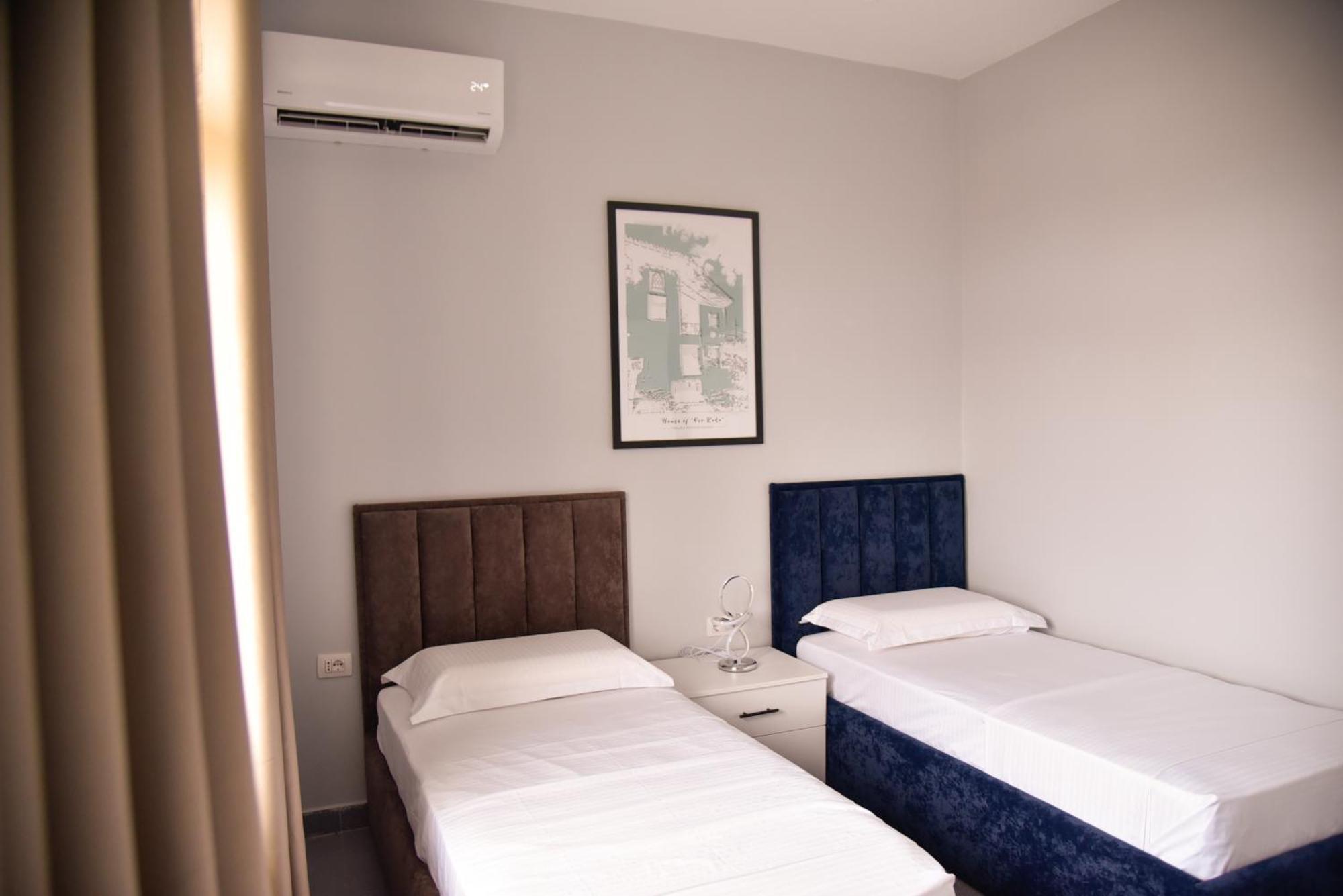 City Center Inn Shkodër Extérieur photo
